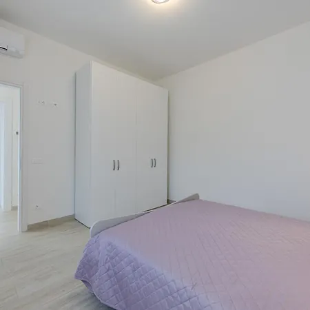 Santa Croce Apartamento Torri Del Benaco